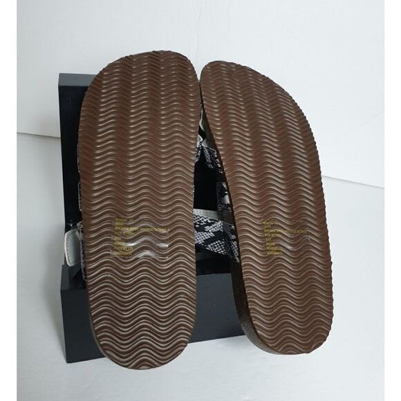 Women's Slip On Strappy Sandals 10 Buckle Strap Toe Loop Snake Print Sz 10 NWOT - Picture 8 of 9